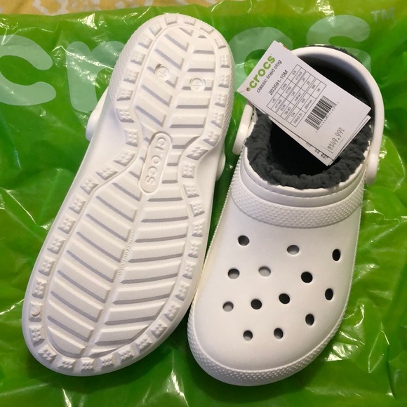 ❌SOLD❌ New Crocs - lined, all white, women 9/m 7 - Picture 3 of 3